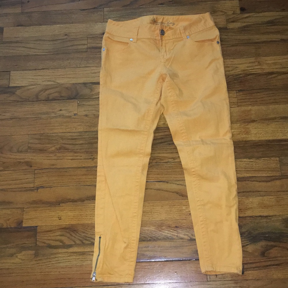 Women’s jeans